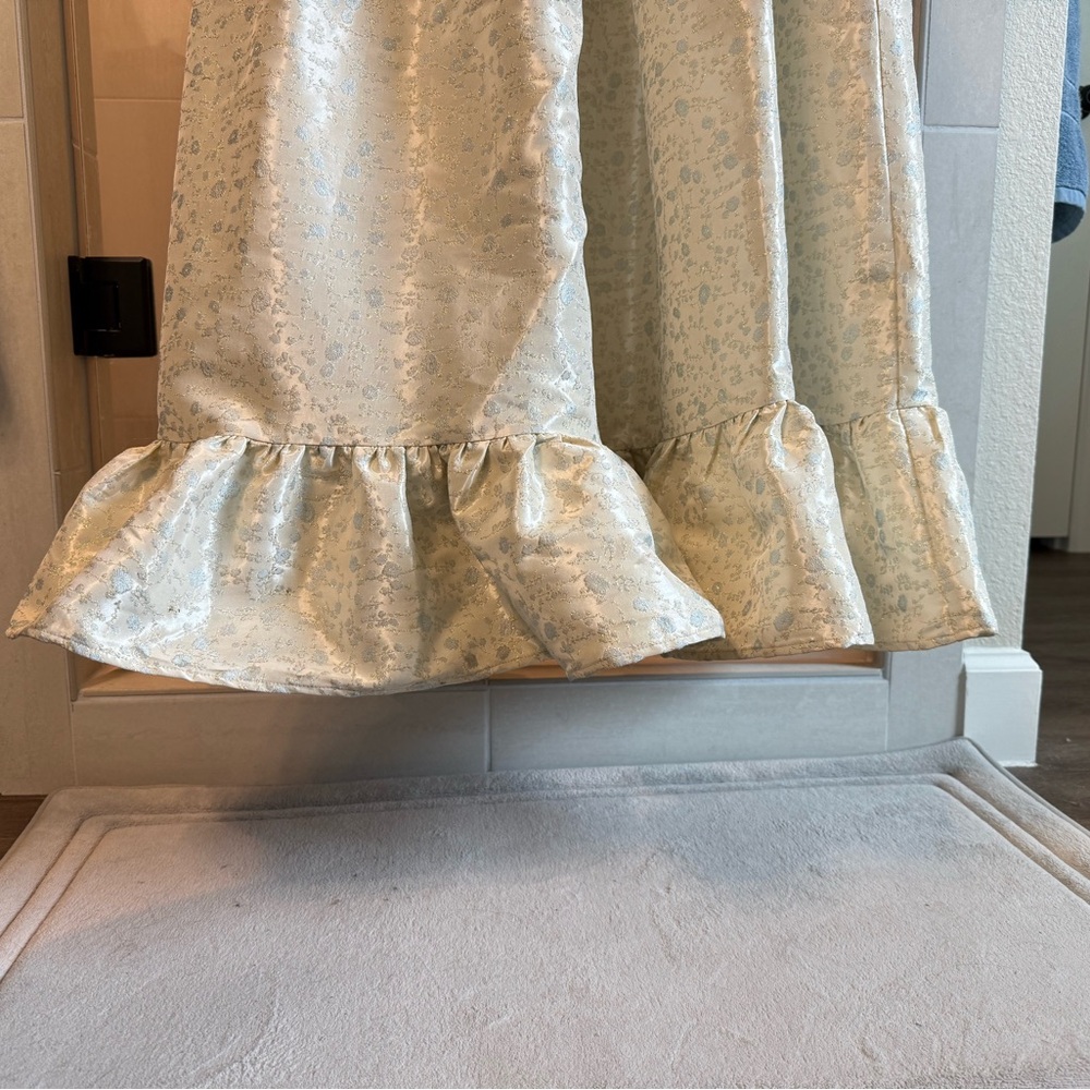 The Avery Dress in Light Blue Duchess - Picture 16 of 16